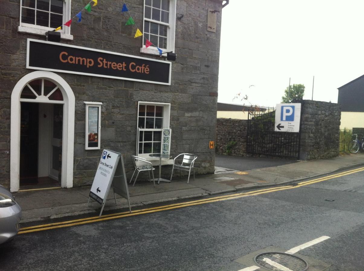 Room 2 Camp Street B&B & Self Catering Oughterard Exteriér fotografie